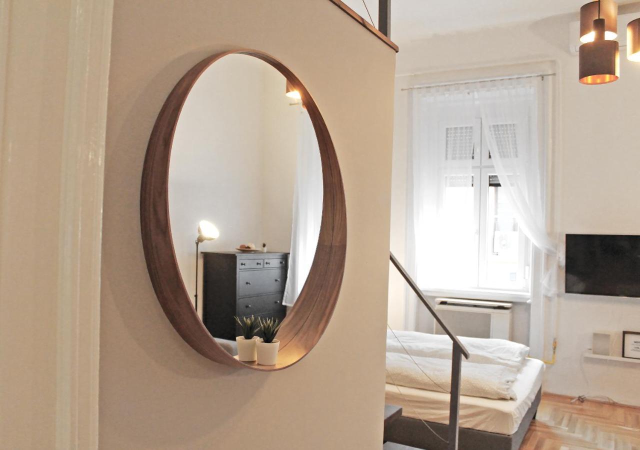 Luxury New Apartment With Gallery At Dob Street Nearby Gozsdu Court Budapest Eksteriør billede