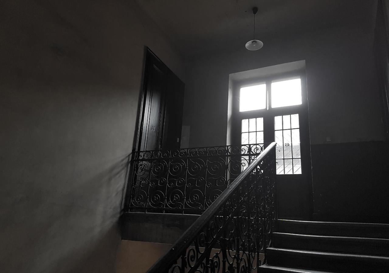 Luxury New Apartment With Gallery At Dob Street Nearby Gozsdu Court Budapest Eksteriør billede
